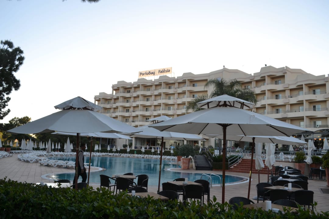 Hotel von Gartenseite PortoBay Falésia