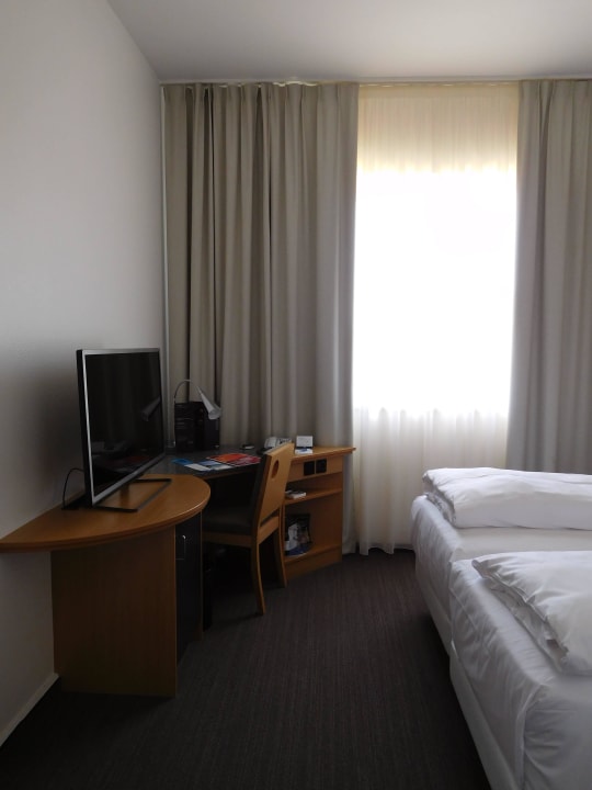 Mit Fernseher NH München Messe