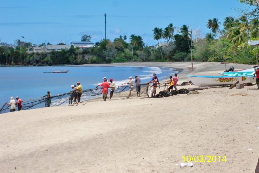 Fischer bei der Arbeit Starfish Tobago Resort