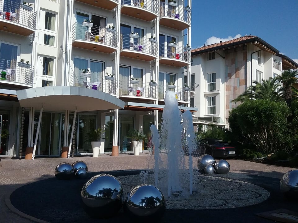 Eingangsbereich Color Hotel