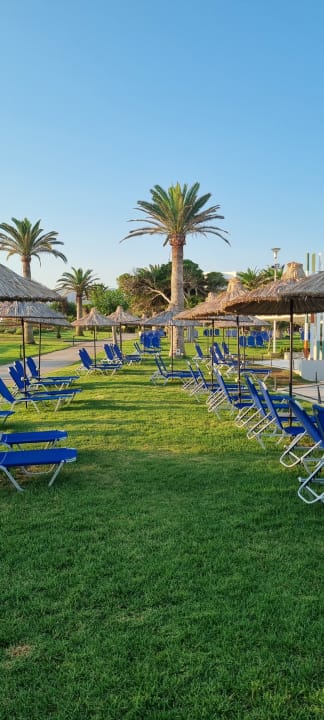 Gartenanlage Anissa Beach & Village