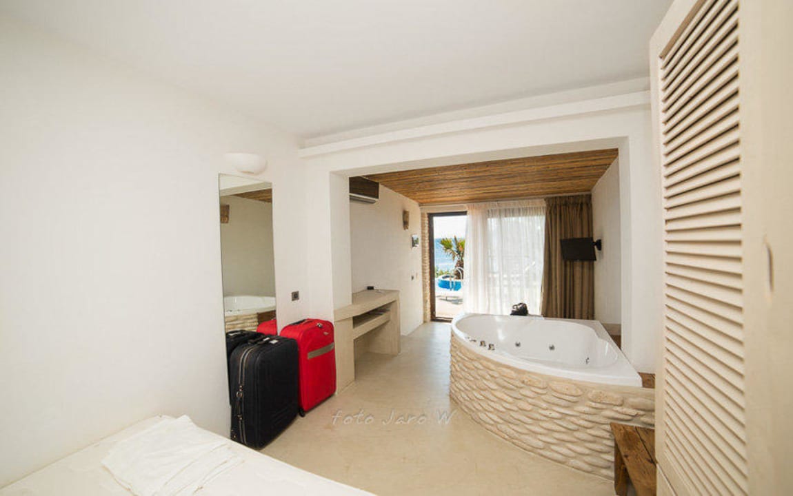 Junior Suite 91 Gloria Maris Hotel Suites and Villa