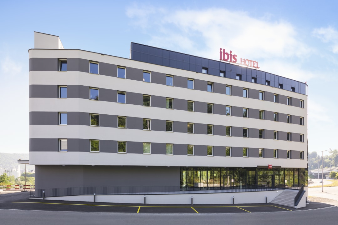 Außenansicht ibis Baden Neuenhof