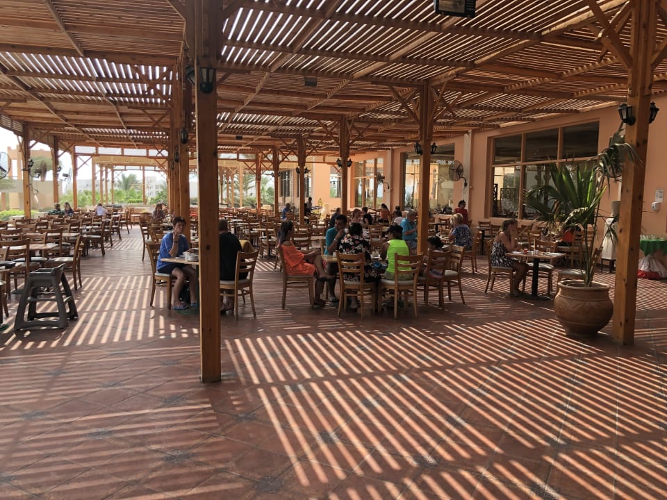 Gastro Three Corners Sea Beach Resort