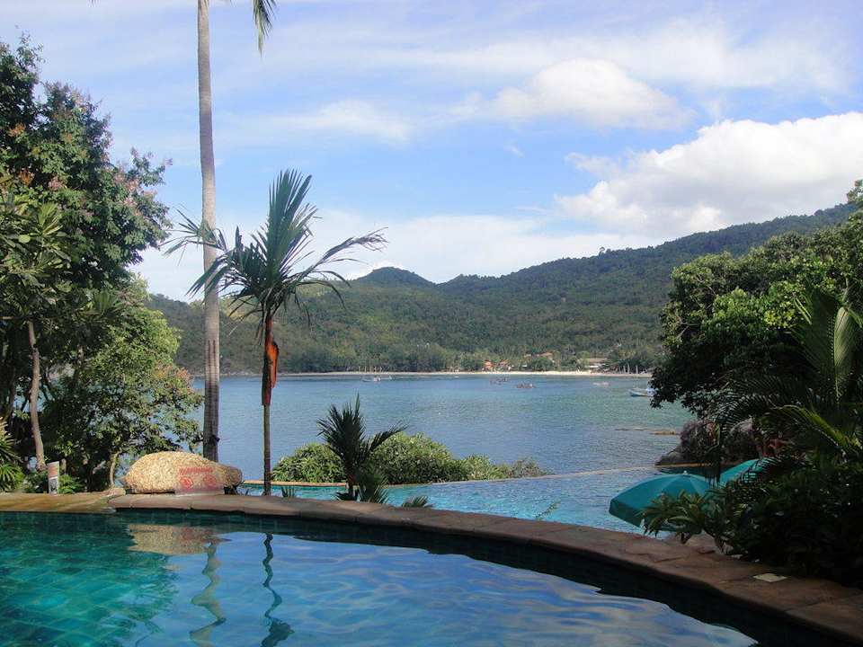 Poolanlage in Stufen Panviman Resort Koh Phangan