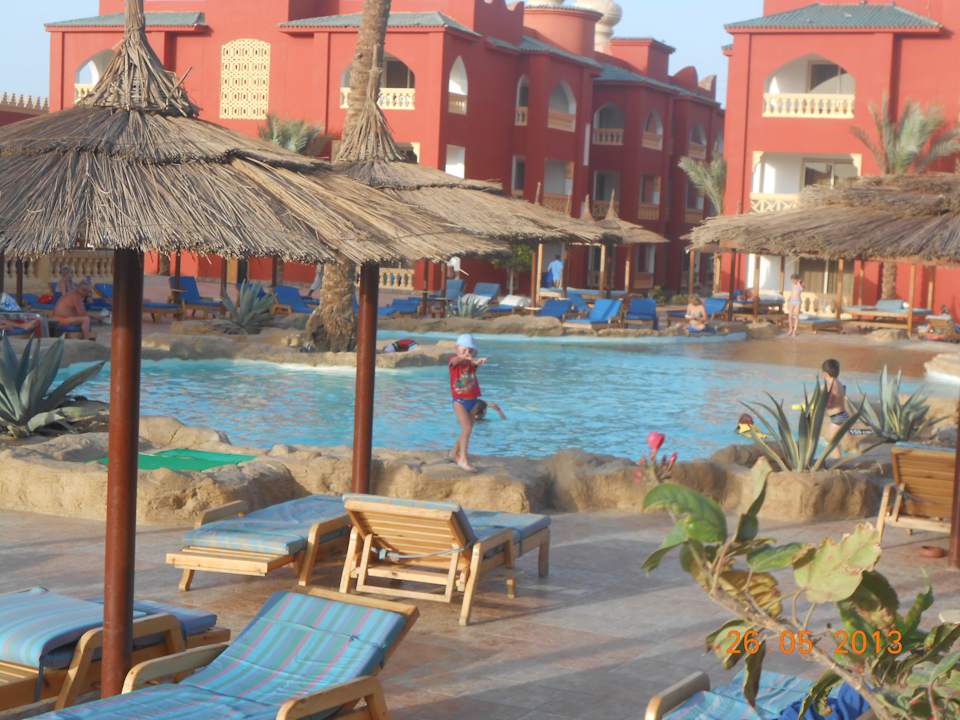 Закат Pickalbatros Alf Leila Wa Leila Resort - Neverland Hurghada