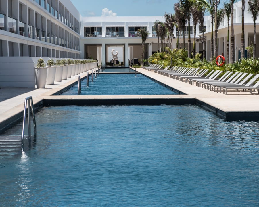 Platinum Pool Platinum Yucatan Princess All Suites & Spa Resort - Adults only