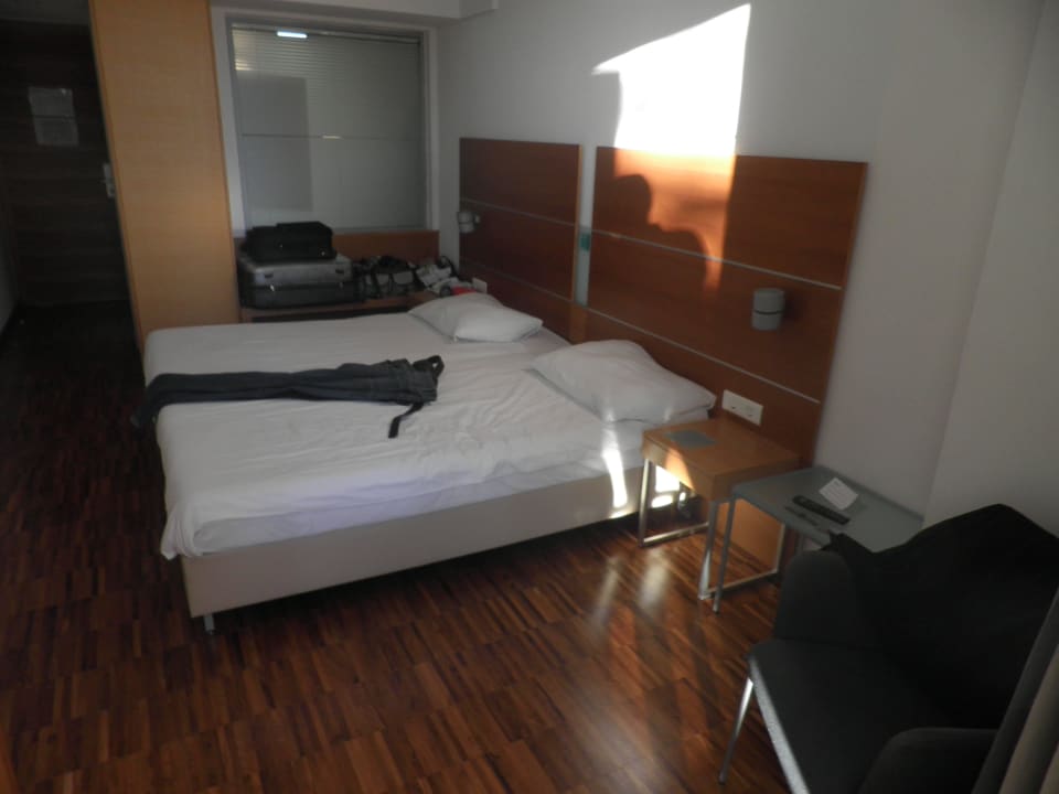 Fenster gehört zum Bad Bluesun Hotel Soline