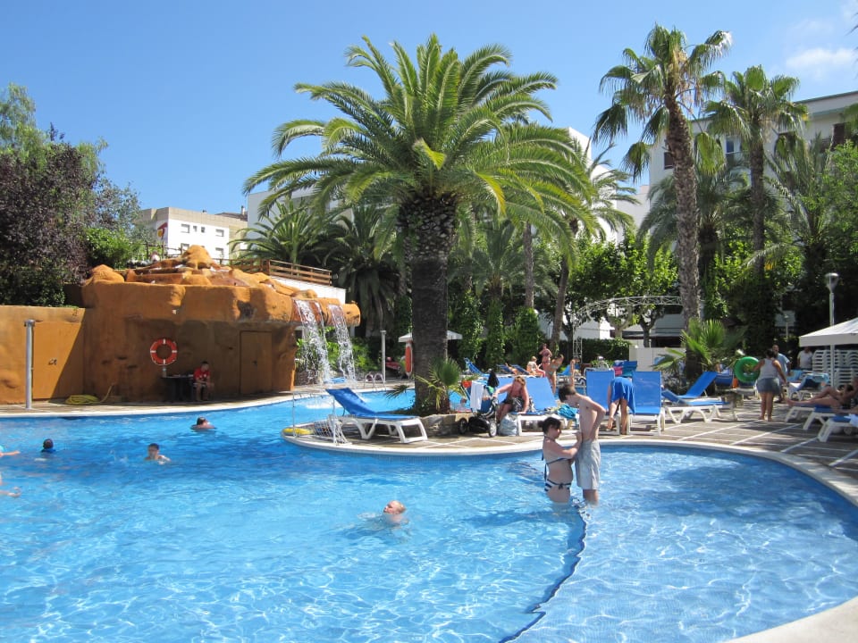 Pool und Wasserfall Hotel H10 Salou Princess