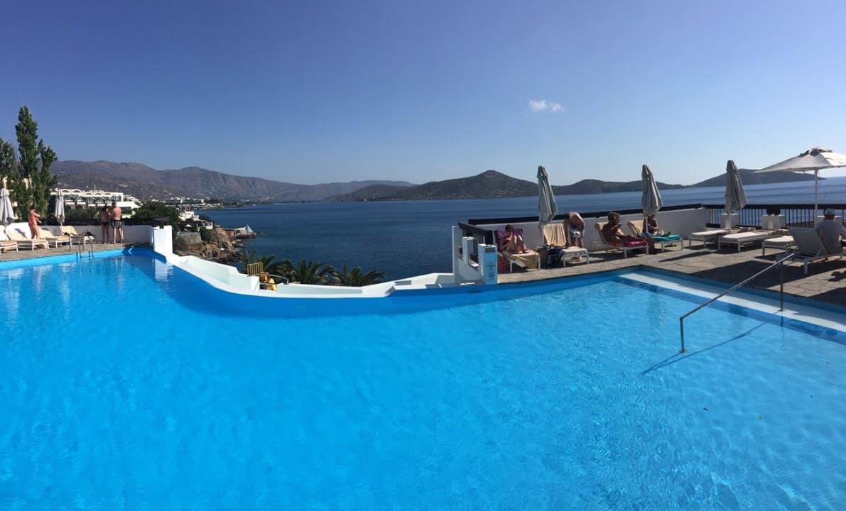 Infinity Pool AQUILA Elounda Village Hotel