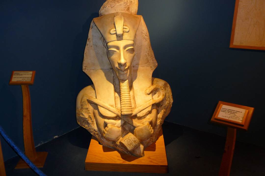 Das Museum im Hotel, sehr schön gemacht! Pickalbatros Alf Leila Wa Leila Resort - Neverland Hurghada