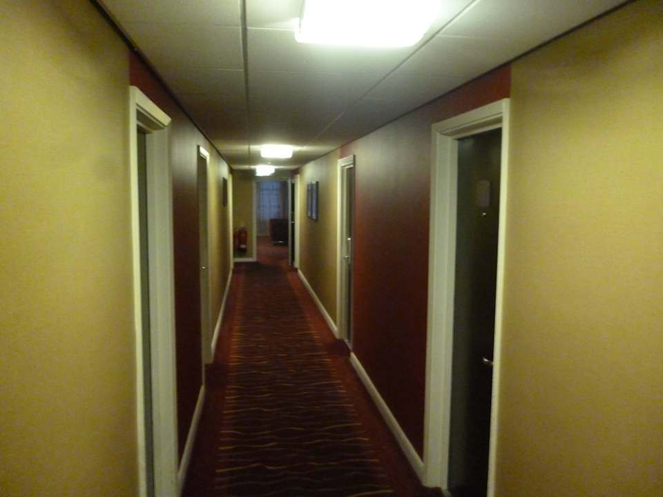 Korytarz Crowne Plaza London - Gatwick Airport