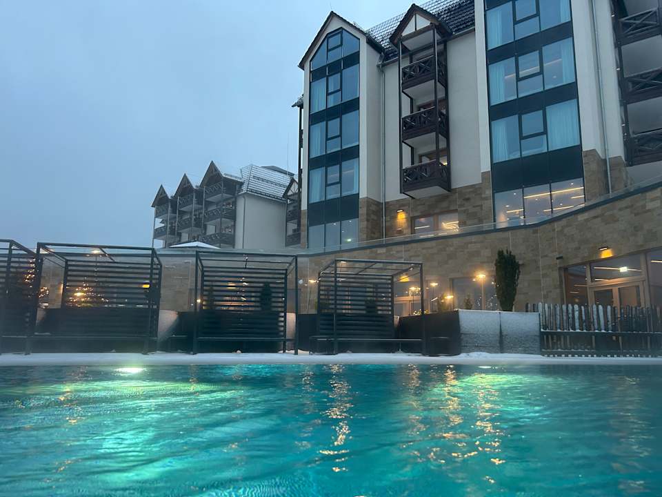 Pool The Grand Green - Familux Resort