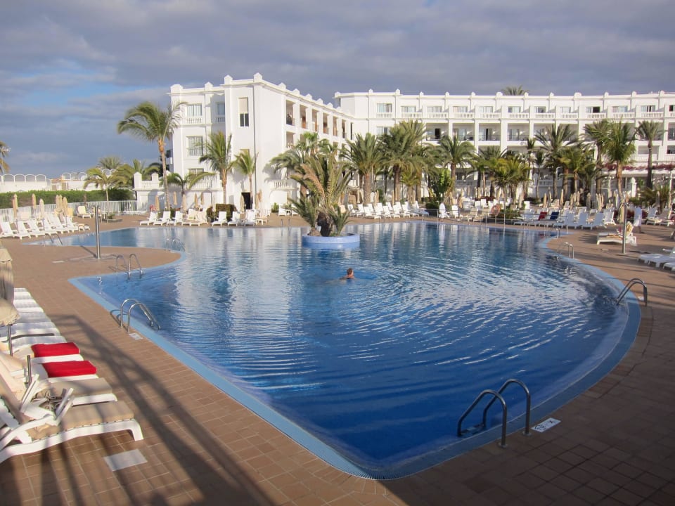 Großer Pool Hotel Riu Palace Maspalomas Adults Only