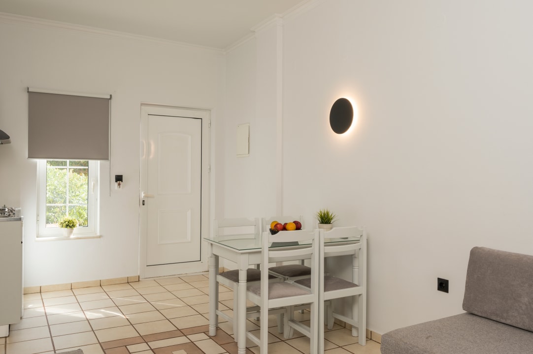 Zimmer Caretta Beach Hotel