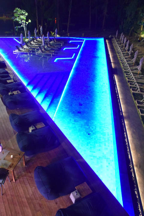 Pool La Vela Khao Lak