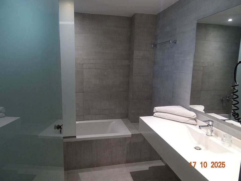 Zimmer Akti Beach Club