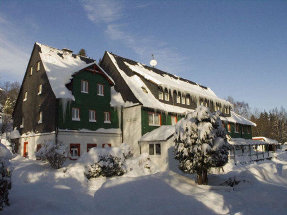 Hotel im Winter Berghotel Schellhas