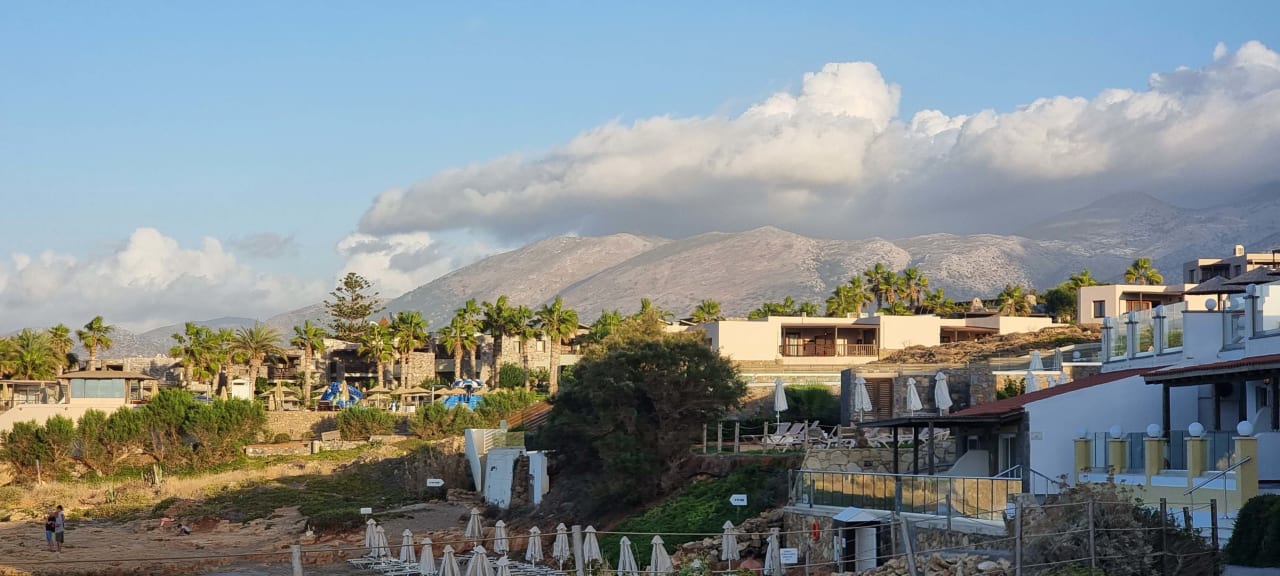 Ausblick Alexander Beach Hotel & Village Resort