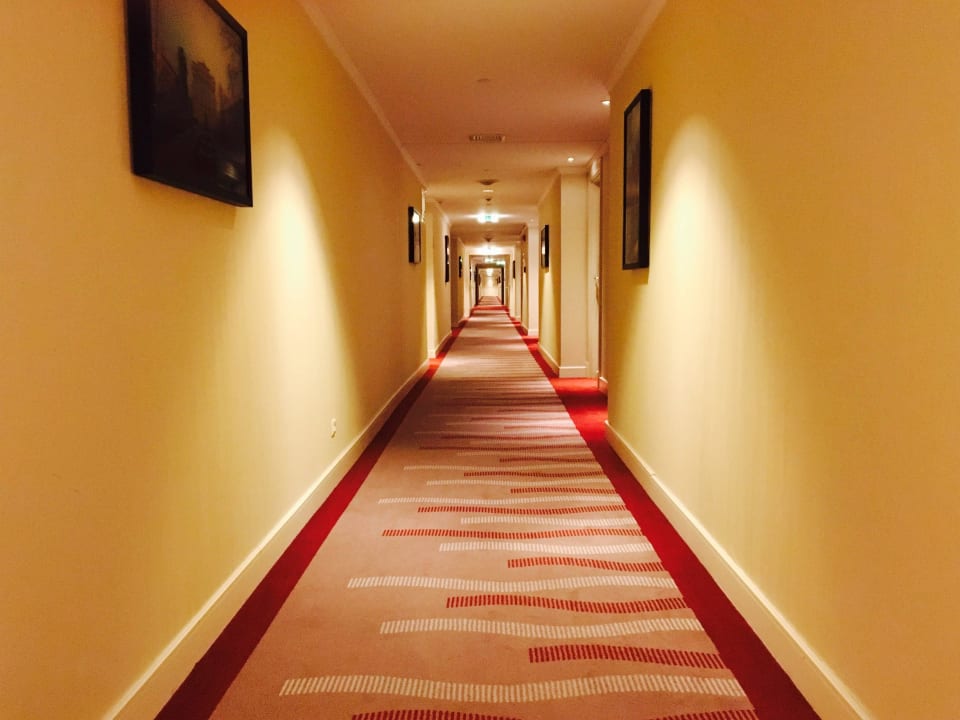 Corridor Sheraton Warsaw Hotel