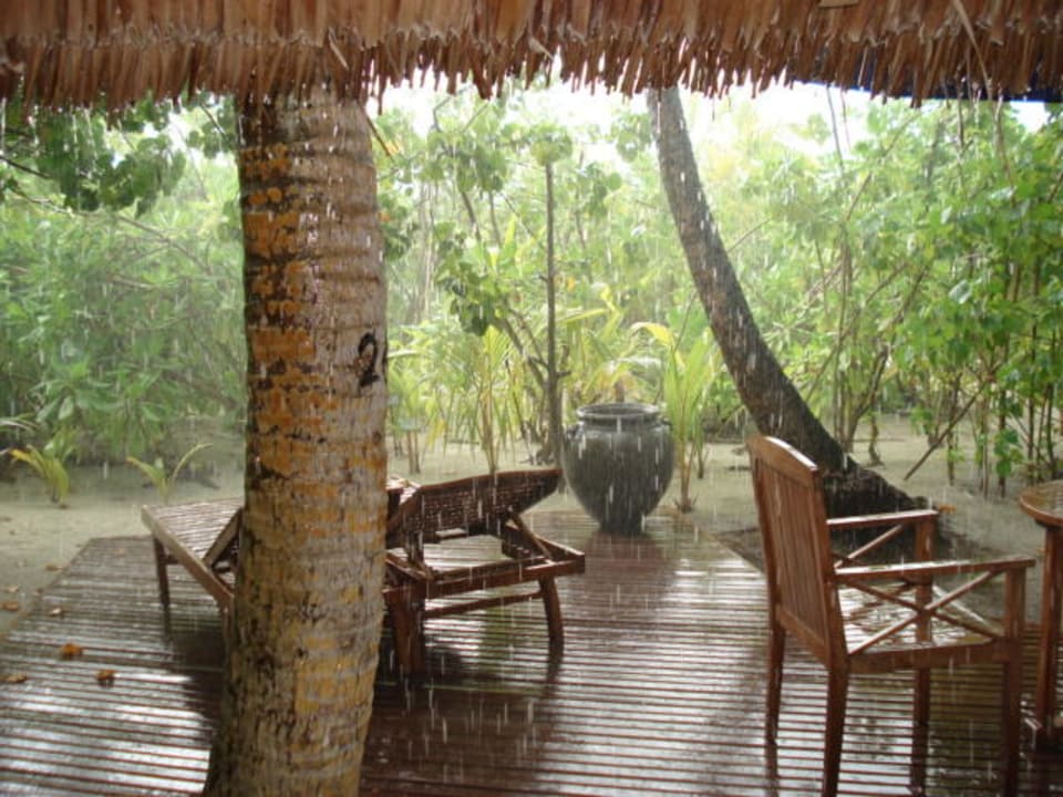 Kurzer Regenschauer Sun Siyam Vilu Reef