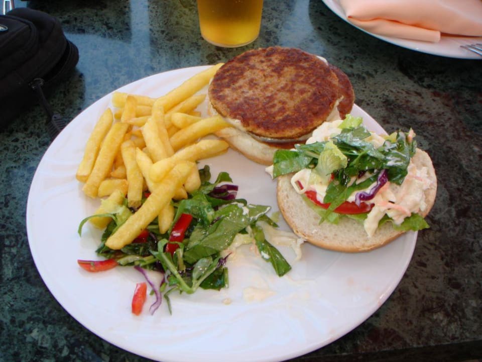 Lecker Hamburger Limak Lara Deluxe Hotel & Resort