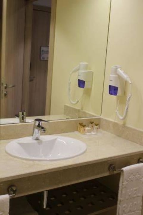 Bad Dreams Sunny Beach Resort & Spa