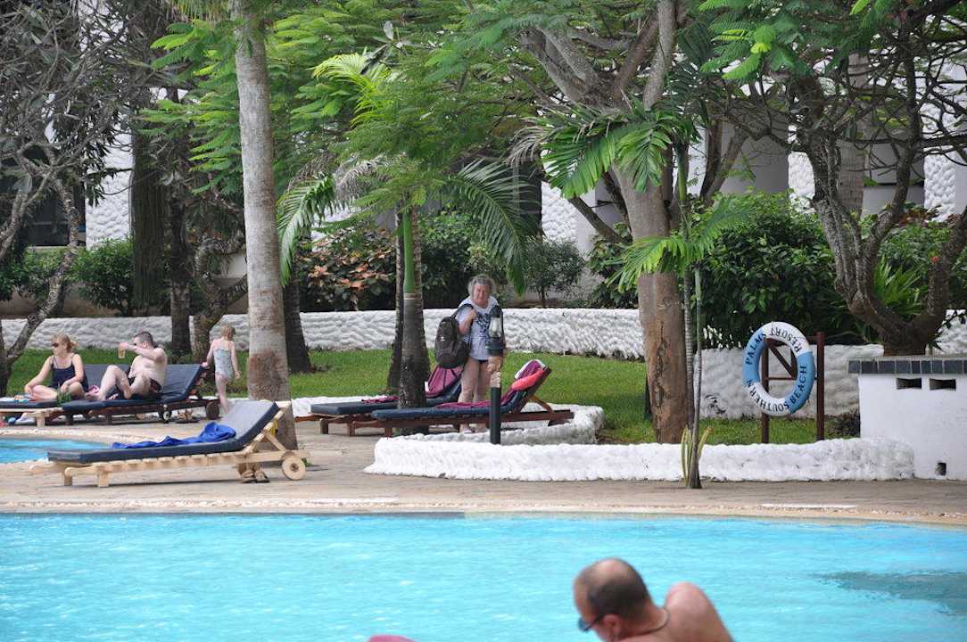 Poolanlage Hotel Southern Palms Beach Resort