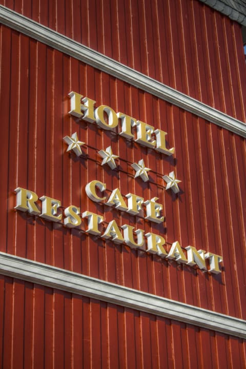 Außenansicht Hotel Goldene Krone