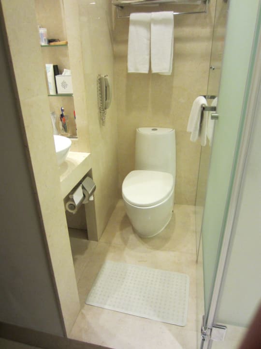 Bad Empire Hotel Hong Kong Causeway Bay