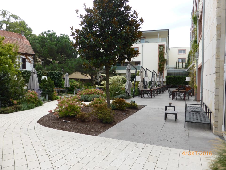 "Sehr schöne Gartenanlage" Kaisergarten Hotel Deidesheim (Deidesheim
