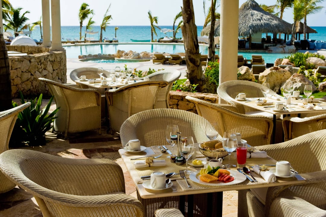 Casabella Restaurant Pool Side Sanctuary Cap Cana - Adults only