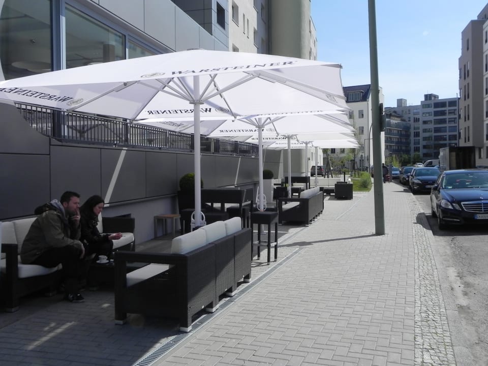 Aussen TITANIC Comfort Berlin Mitte