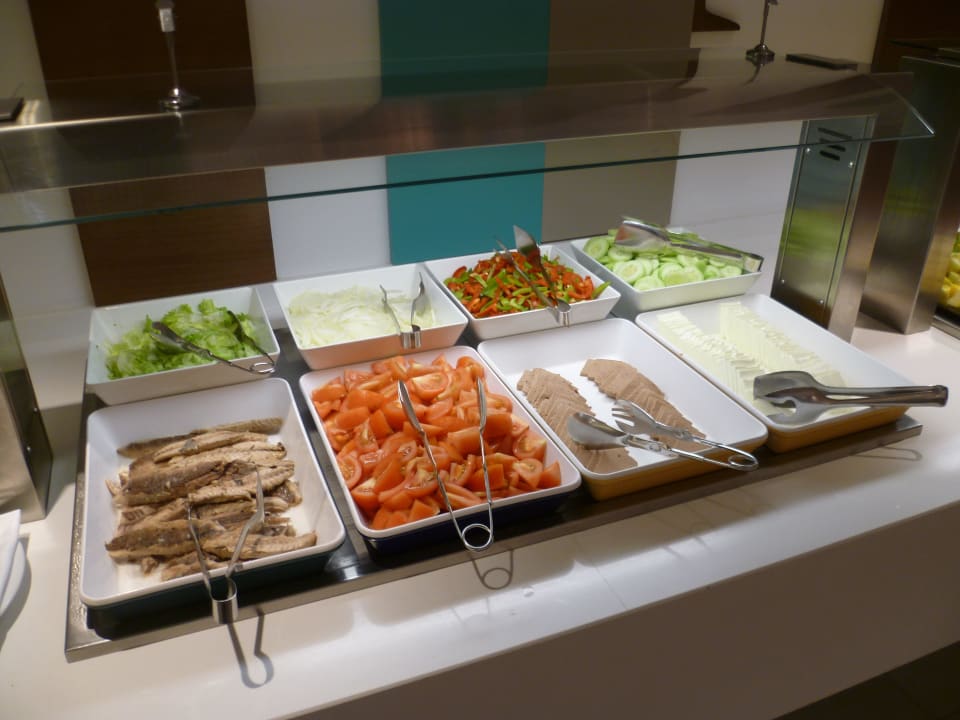 Frühstück / Fisch, Tomaten, Gurke JS Palma Stay