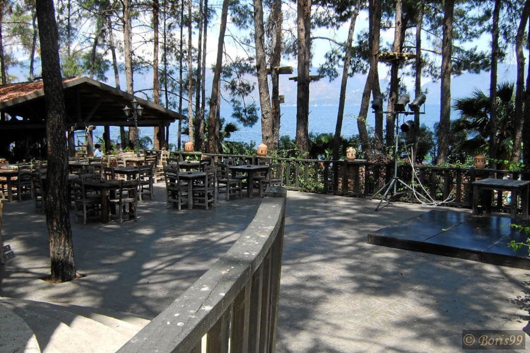 Strandbar, abends mit Livemusik Grand Yazici Club Marmaris Palace