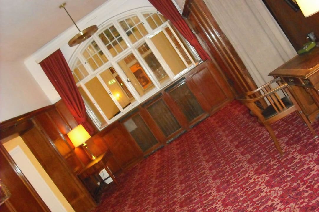 Einer der vielen Flure Hotel Bogota