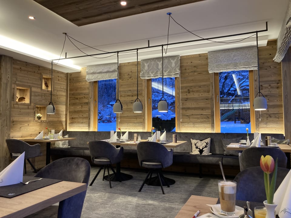 Gastro Alm- & Wellnesshotel Alpenhof