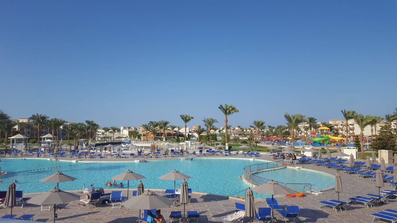 Blick auf dem Pool von der Looby  Pickalbatros Dana Beach Resort - Hurghada