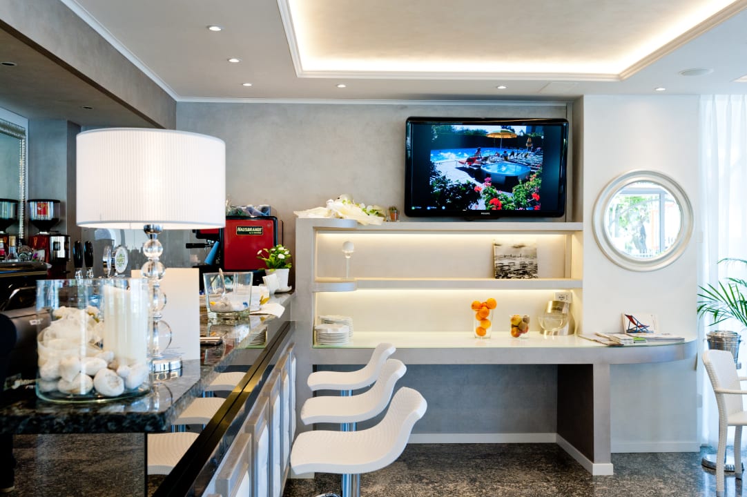 Lobby Hotel El Cid Campeador