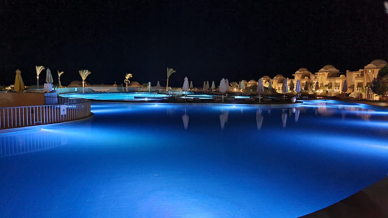 Pool Serenity Alpha Beach