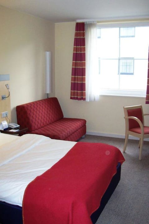 Zimmer Holiday Inn Express Berlin City Center