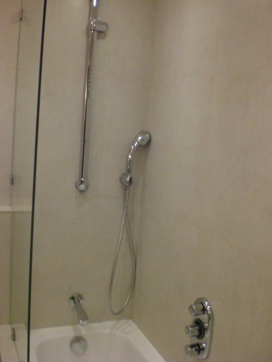 Dusche Terrass Hôtel