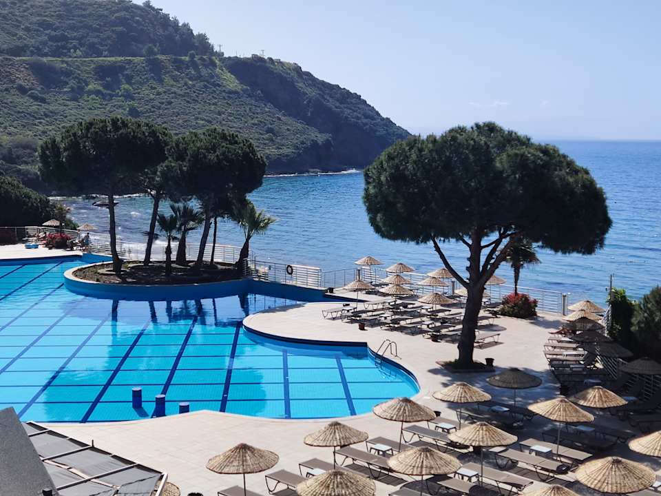 Pool Aria Claros Beach & Spa Resort