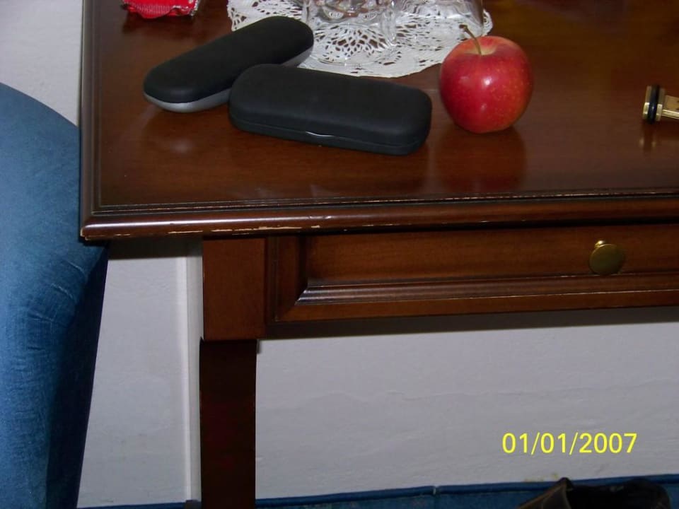 Möbel im Zimmer Romantik SPA Hotel Seefischer