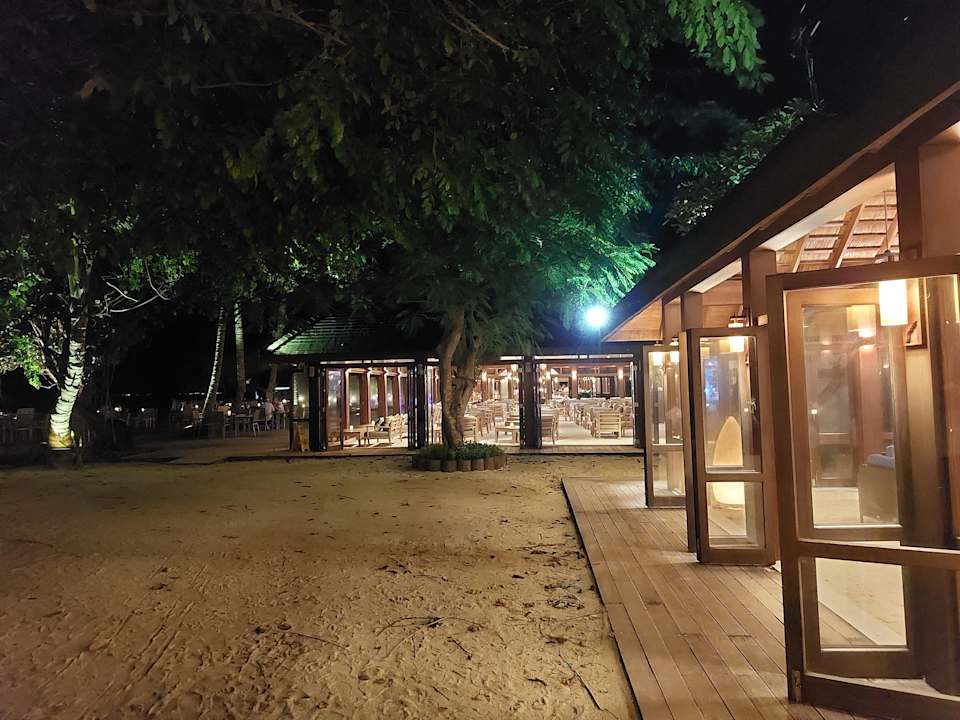 Gastro Vilamendhoo Island Resort & Spa