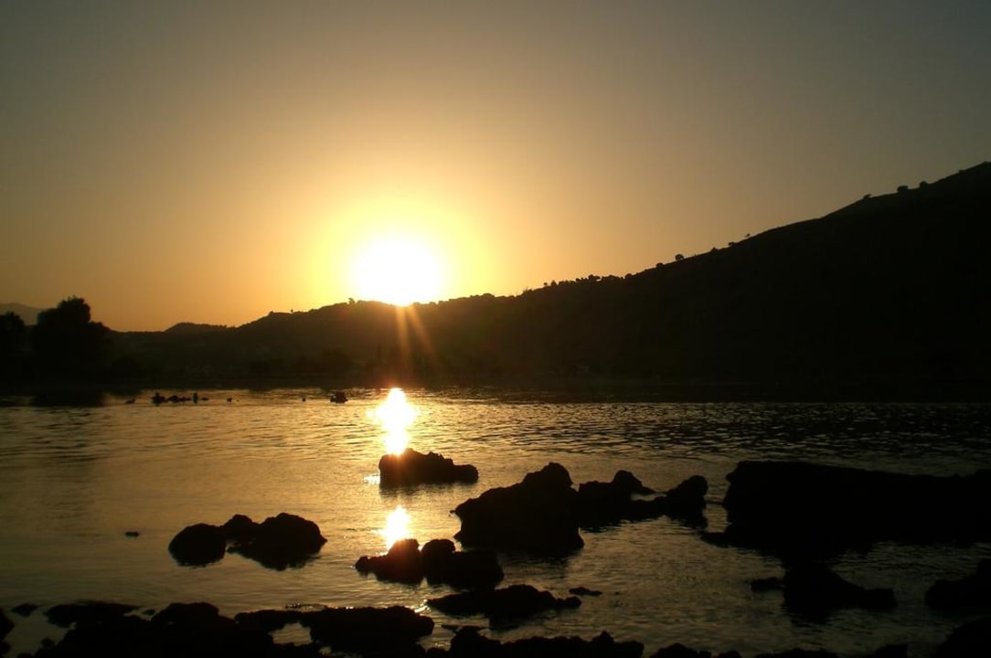 Sonnenuntergang Corissia Beach Hotel