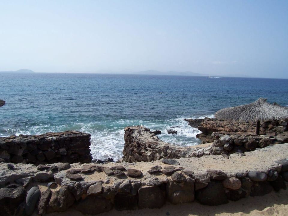 Meerblick aus einer der Strandnischen SBH Hotel Royal Monica