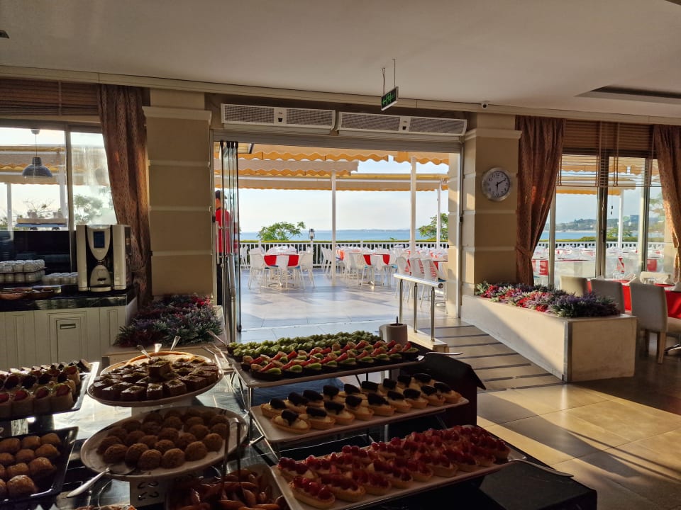 Gastro Can Garden Beach