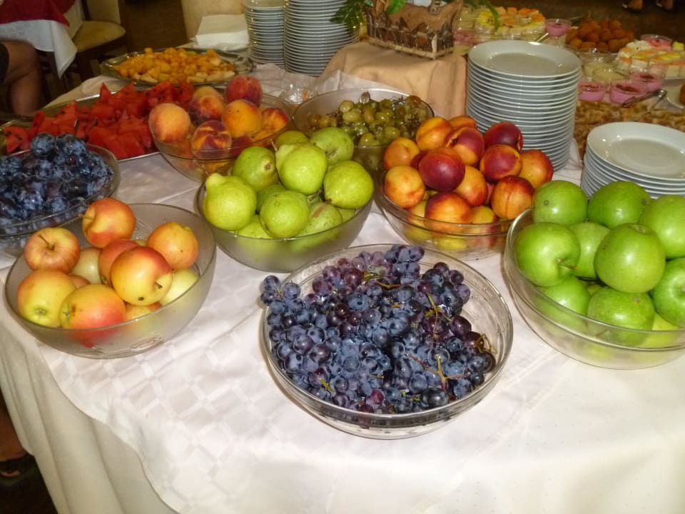 Jeden Tag leckere Früchte Hotel Bilyana Beach