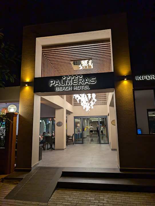 Außenansicht Palmeras Beach Hotel